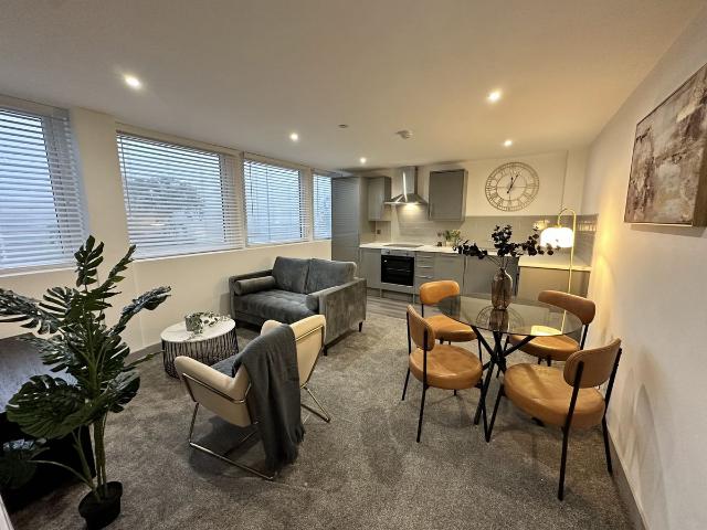 Yeadon LS19, 1 bed flat to rent, £895 pcm | PrimeLocation