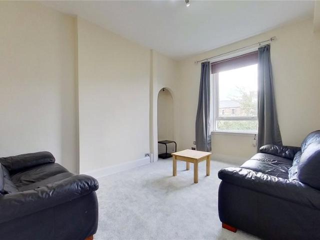 Yeaman Place, Edinburgh, EH11 1 bed flat to rent £1,030 pcm £238 pw
