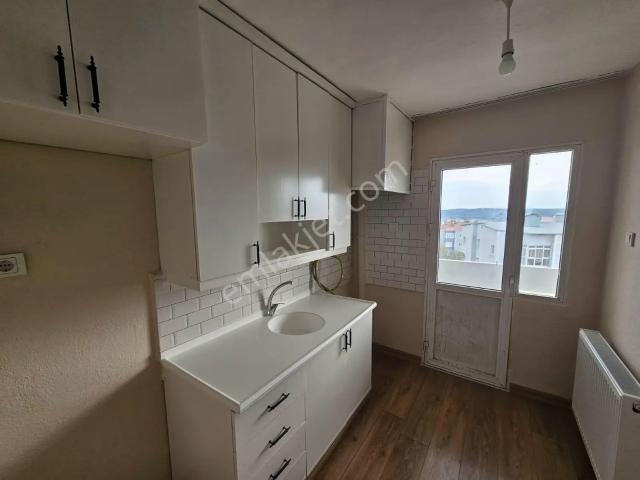 Yedigöller Yanı Yeni Tadilatlı 3+1 Doğalgaz'lı Daire