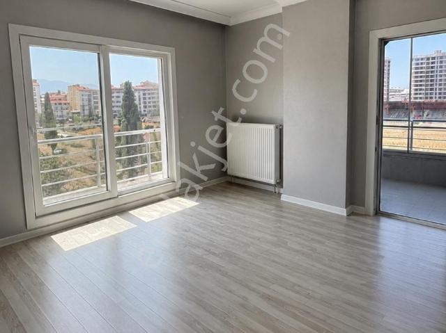 Yedieylül Mah. Önü Kapanmaz Arakat Harika 2+1 Satılık Daire