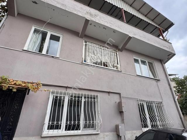 Yediselviler’de Merkezi Konumda Geniş Ve Ferah 2+1 Kiralık Daire