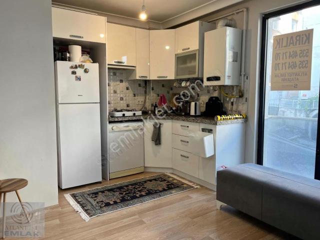 Yeditepe Üniversitesine 50 Metre Mesafede 2.kat 55m2 Asansörlü
