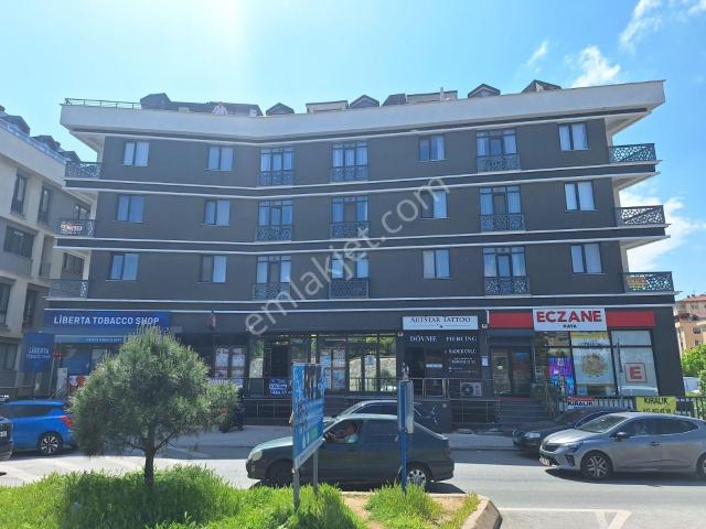Yeditepe Üniversitesi'nin Alt Kapısında 1+1 Kiralık Eşyalı Daire