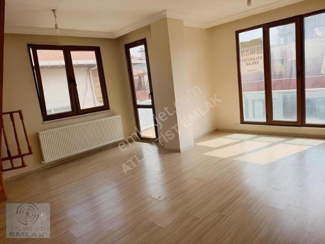 Yeditepe Acıbadem Fb Üni Finans Merkez Metro Okul Asansör Balkon