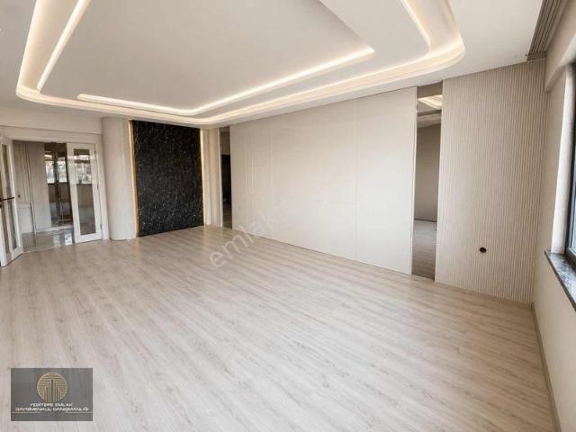 Yeditepe Emlak'tan Beştepe'de 3.5+1 200m2 Ultra Lüxs Daire