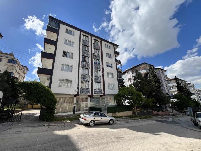 Yeditepe Sembol Market Yakını Arakat Satılık 3+1