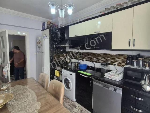 Yeditepede Geniş Bakımlı Daire