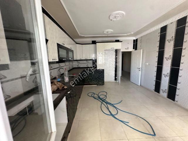 Yekta Avm De Kiralık Daire 3+1 Çarşı Merkezde