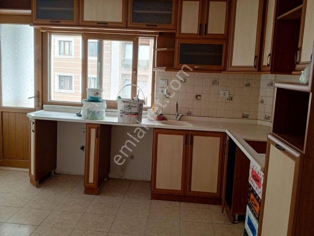 Yeliz'den Manisa Soma Merkezde Uygun Fiyata 3+1 Satılık Daire