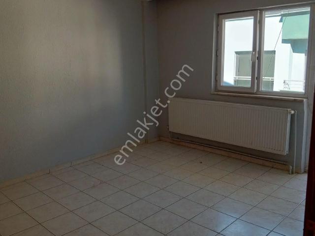 Yeliz'den Manisa Soma Merkezde Kiralık 3+1 Daire