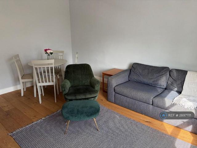 Yerbury Road, London, N19 2 bed flat to rent £3,300 pcm £762 pw