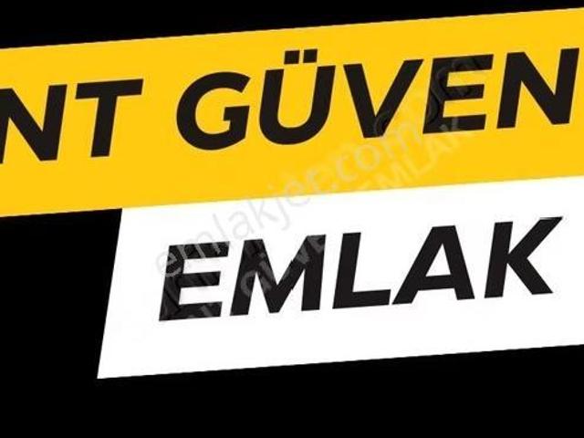 Yerden Isıtmalı Ayrı Mutfaklı Katta Tek 2+1 Geniş Yüksek Giriş