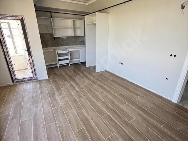 YERLİTÜRK'TEN DENİZ MANZARALI ARA KAT 2+1 A.MUTFAK FIRSAT DAİRE