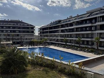 YERLİTÜRK'TEN VADİ ŞEHİR SİTESİNDE SATILIK 3+1 ARA KAT DAİRE