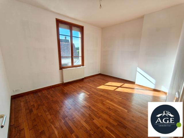 YERMENONVILLE / Location Maison 4 Pièces 99 m²