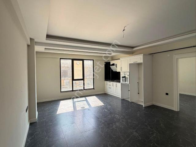 Yeski Emlâk İnşaattan Kiralık 1+1