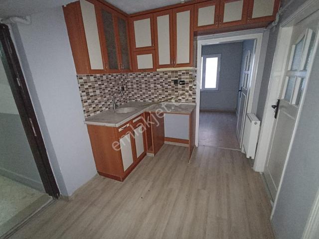 Yeski Emlâk İnşaattan Kiralık Daire Gazi Devlet Hastanesi Yanı
