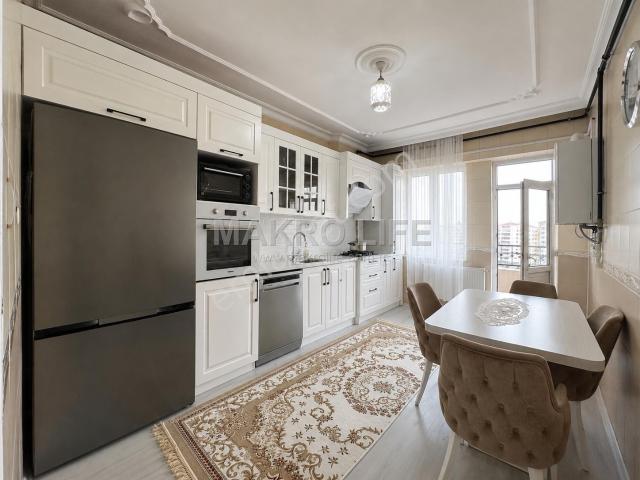 Yetişen Alır! Bağcılar Yeni Hal Kavşağında 3+1 Ful Yapılı Daire !