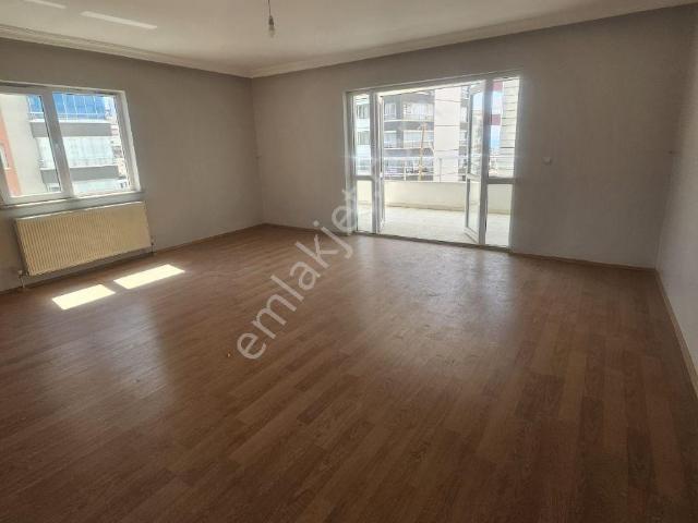 Yetimoğlundan Kiralık 3+1 Site Dairesi