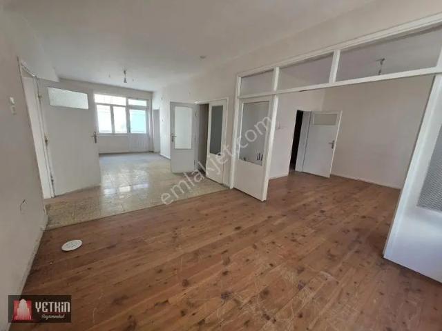 Yetkin'den Kadıpaşa Mrz'de Lojman Veya Öğrenciye Uygun3+1kiralık