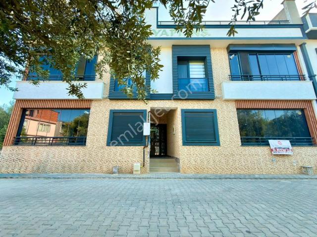 Yetkisi Yükselden Öncephe Elektrikli Panjurlu Ultra Lux 2+1daire