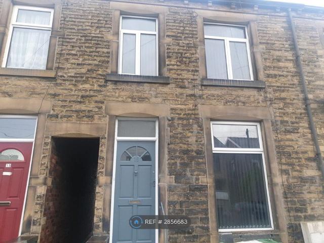 Yew Street, Huddersfield HD2, 3 bed terraced house to rent, £775 pcm | PrimeLocation
