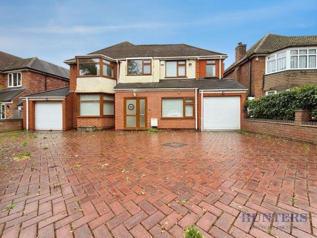 Yew Tree Lane, Solihull B91, 6 bed detached house to rent, £3,500 pcm | PrimeLocation