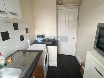 Yews Hill Road, Huddersfield HD1, 1 bed flat to rent, £430 pcm | PrimeLocation