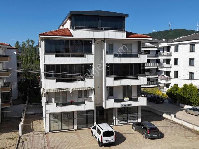 yiğit Emlak Armutlu'dan*denize 150metre*2+1 Daire