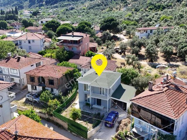 yiğit Emlak Armutlu'dan*fıstıklı Köyünde*2 Katlı Villa
