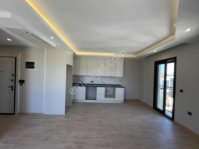 Yiğit Gayrimenkul'den Çeşme Dalyan'da Satılık Sıfır Lüks 1+1