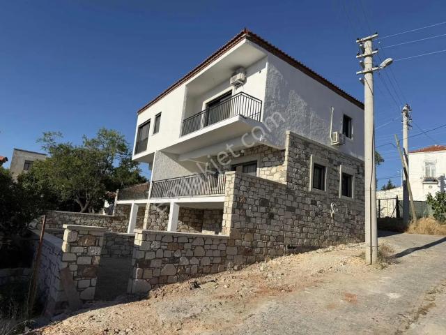 Yiğit Gayrimenkul'den Çeşme Germiyan'da Çok Özel Dubleks 2+1