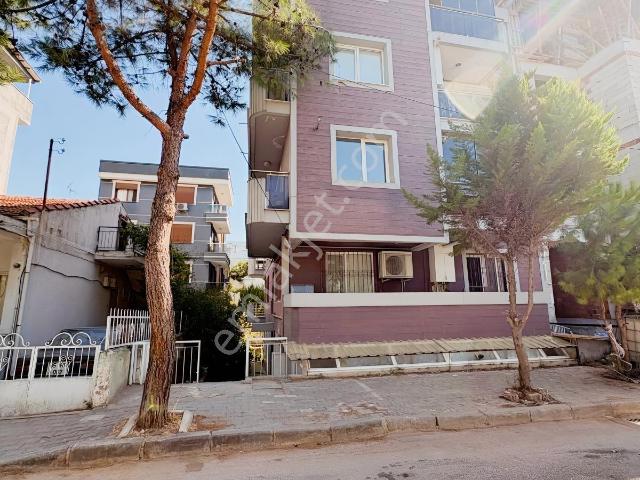 Yiğitler Mah. Merkezi Konumda 3+1 Kapalı Mutfak Bahçeli Satılık