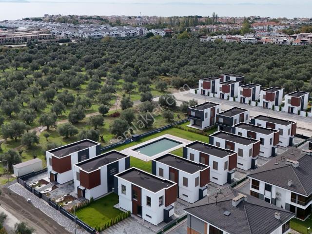 Yiğit'ten Güre'de Modern Mimari Tasarım 3+1 Lüks Villa
