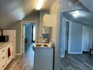 Yia Xiong, 144 Edwards St, Wausau 1 Bedroom 1 Bath