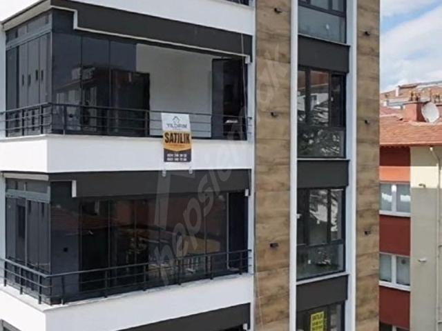 YILDIRIM EMLAK OFİSİNDEN BAHÇELİEVLERDE SATILIK 4+1 LÜKS DAİRE
