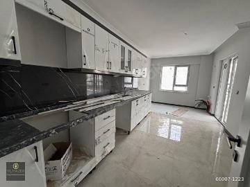YILMAZER'DEN F.ÇELİK 4.CADDE MEVKİ KÖK TAPU SIFIR TERAS BALKONLU