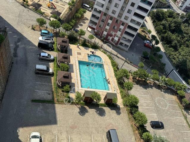 Yomra Sancak Mahallesi Fırsat 4+1