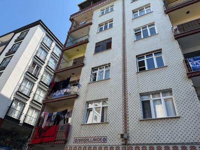 Yomra Sancak Mahallesinde Satılık 3+1 Daire