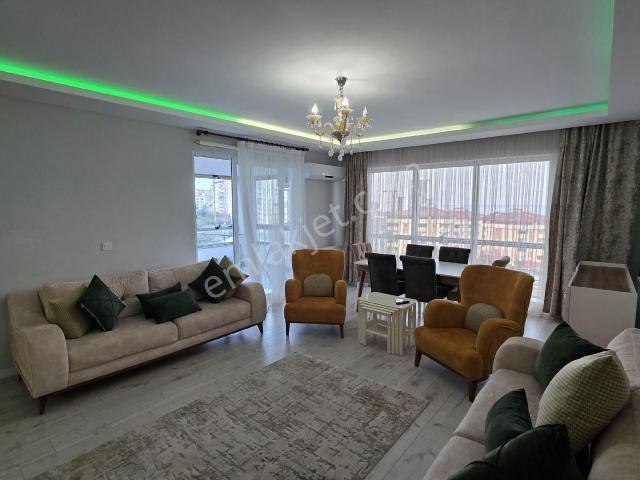Yomra Site İçerisinde Satılık 3+1 Daire