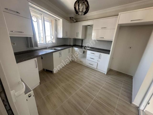 Yönter Emlaktan Adliye Yakını Kiralık 3+1 Doğal Gazlı Daire