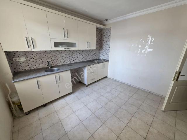 Yönter Emlaktan Araç Takasına Açık Satılık 95 M² Ara Kat Daire