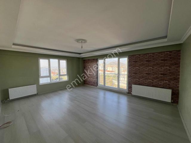 Yonca Emlak Çağdaş Prestij Konutları Kiralık 3+1 Daire