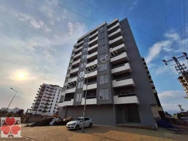 Yoncadan Tömükte Havuzlu Tek Blok Sitede Kaçırılmayacak 2+1