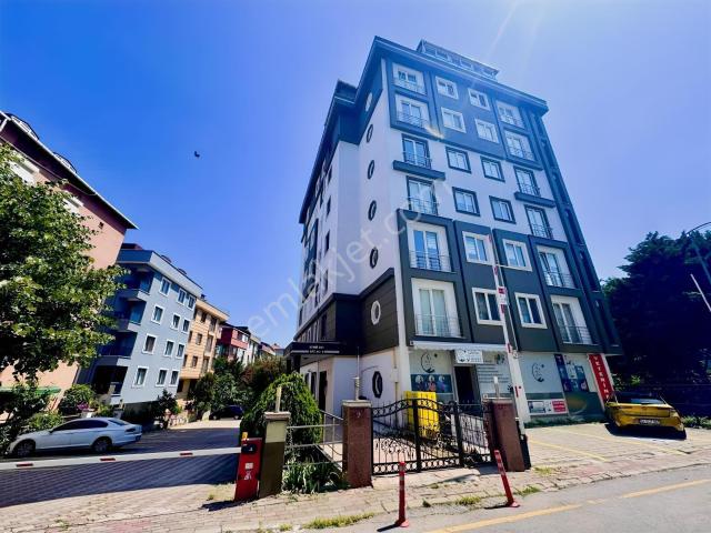 Yönetmelikli Binada 2 Banyolu Asansörlü Otoparklı İskanlı