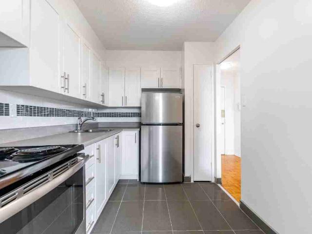 Yonge Eglinton Apartments – Duplex 2 Bedroom Apartment for Rent at 411 Duplex Ave, Toronto, ON M4R 1V2 North Toronto