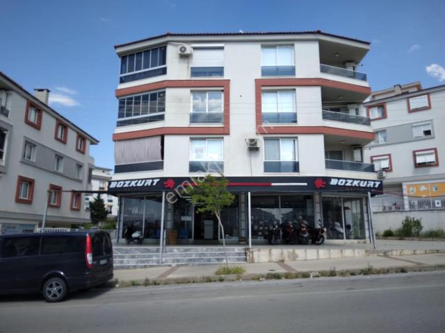Yol Cepheli Ara Kat