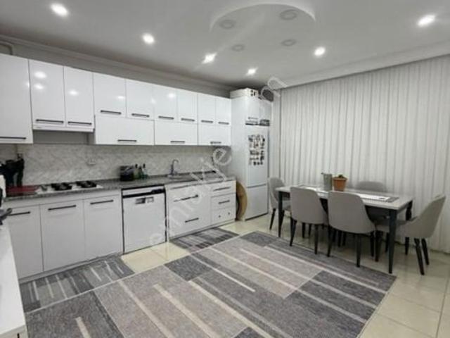 Yörük Mahallesi Harika Lokasyonda Satılık 3+1 180 M2 Daire