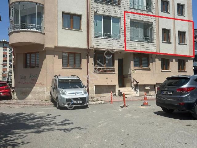 Yörükoğlu Gayrimenkulden İstasyon Cad. Satılık 3+1 Daire