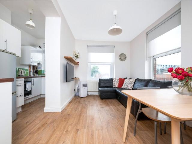 York Mansions, 1 Browning Street, London SE17, 2 bed flat to rent, £2,700 pcm | PrimeLocation